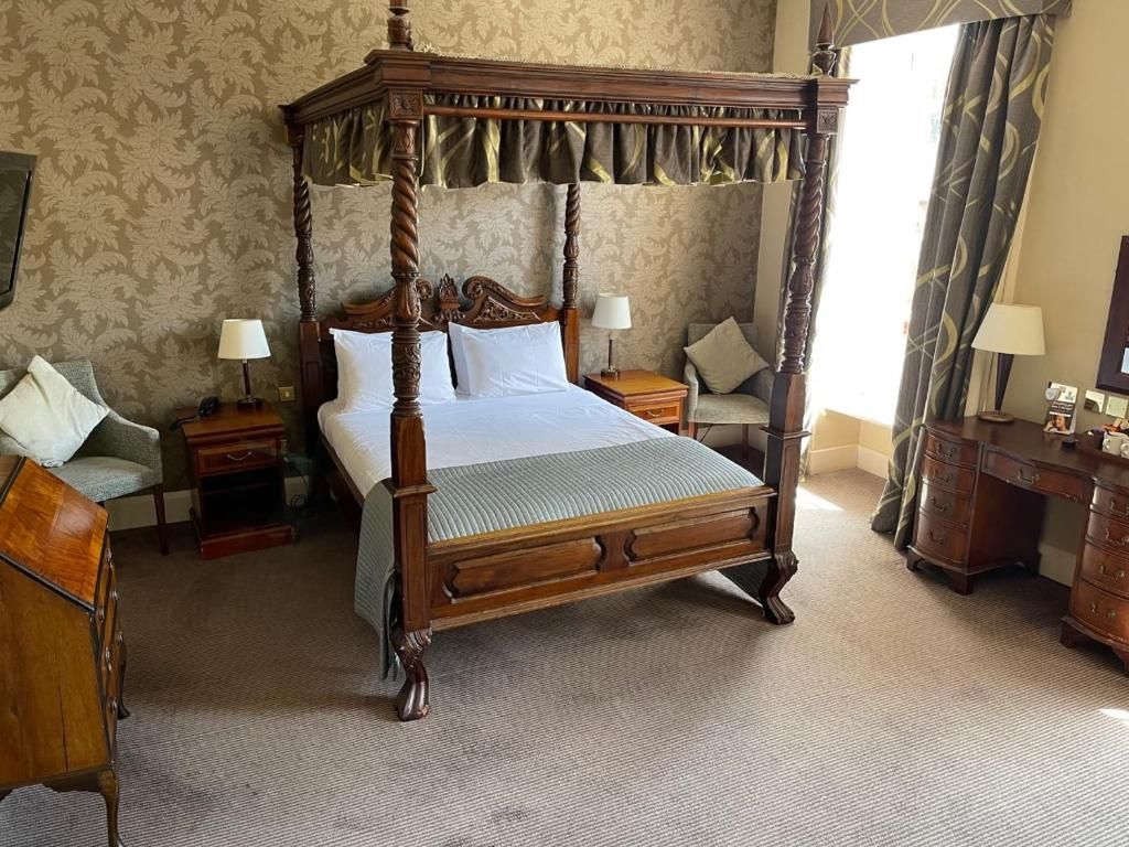 Gallery Item 11 for The Manor Hotel